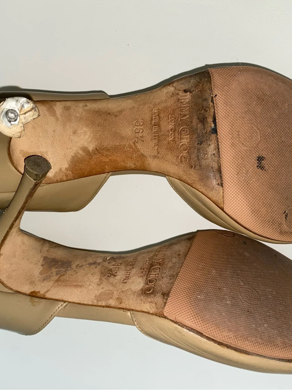 Jimmy Choo Logan Beige Leather Peep-Toe Pumps Sz 36.5/6.5 DAMAGED HEEL PROJECT